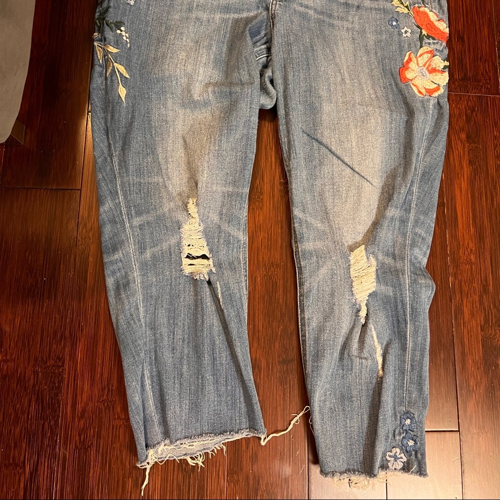 3) Express jean